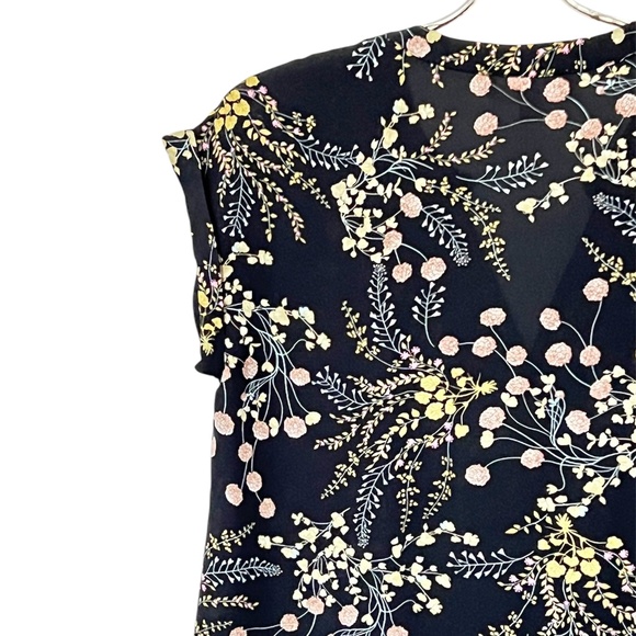 Philosophy Apparel Split Neck Rolled Sleeve Blouse Size Small - Picture 8 of 12